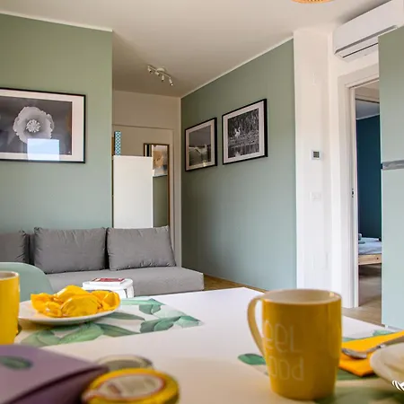 Attico Le Peonie - Invacanza Apartment