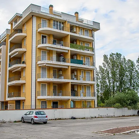 Attico Le Peonie - Invacanza Apartment